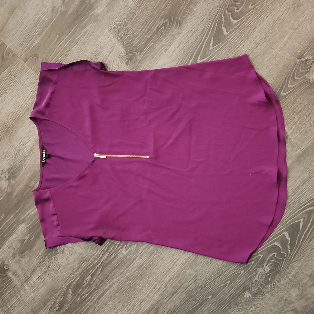 Express Roll Sleeve Zip Up Blouse